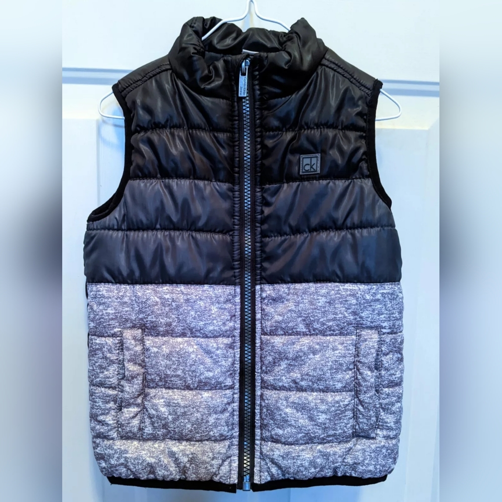 Calvin Klein Toddler Puffer Vest, size 3T